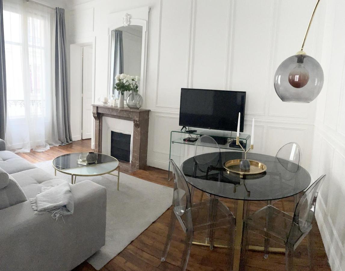Prestige A Paris Luxe, Calme Et Proche Tour Eiffel Et Champs-Elysees Exterior foto