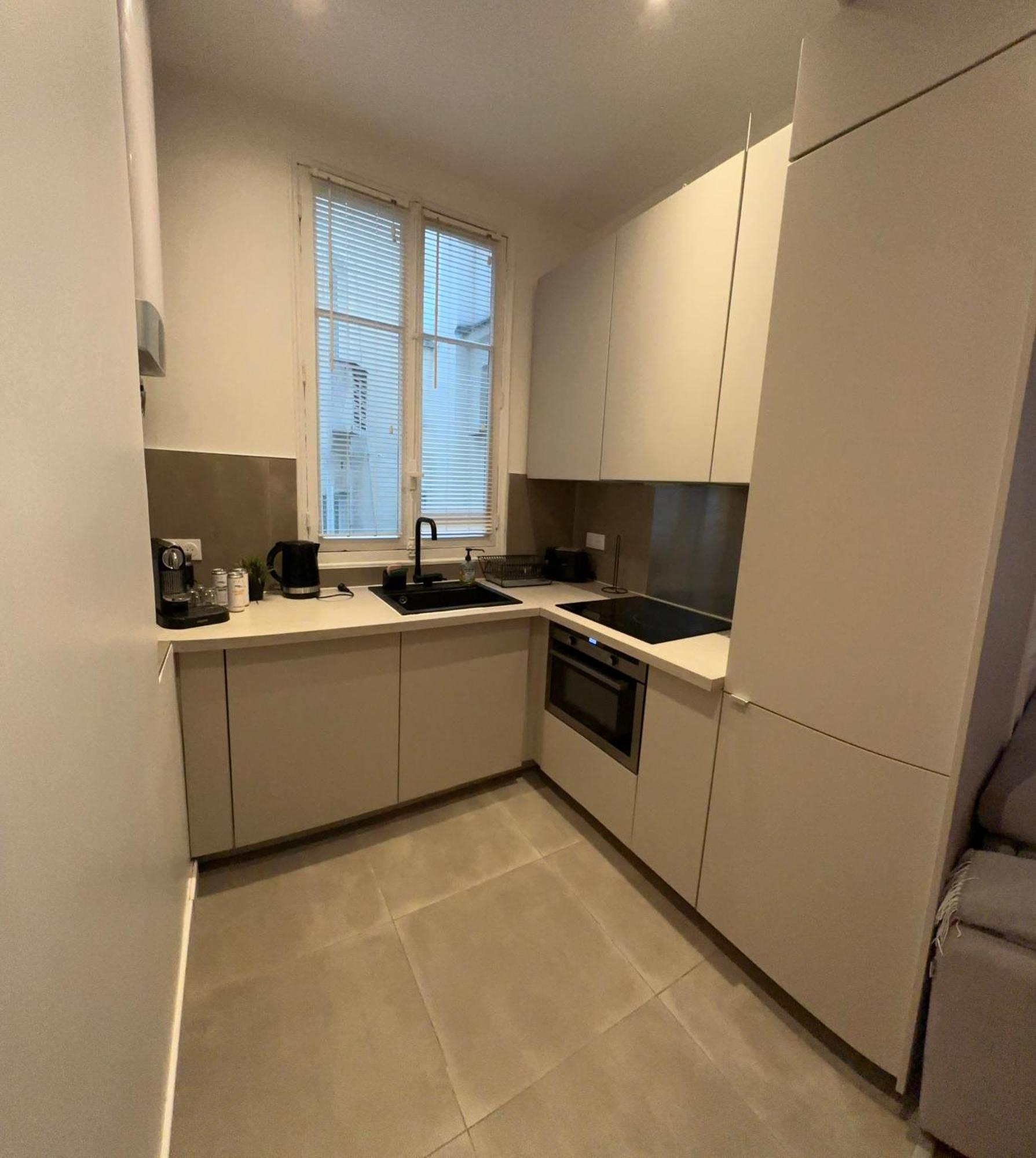 Prestige A Paris Luxe, Calme Et Proche Tour Eiffel Et Champs-Elysees Exterior foto